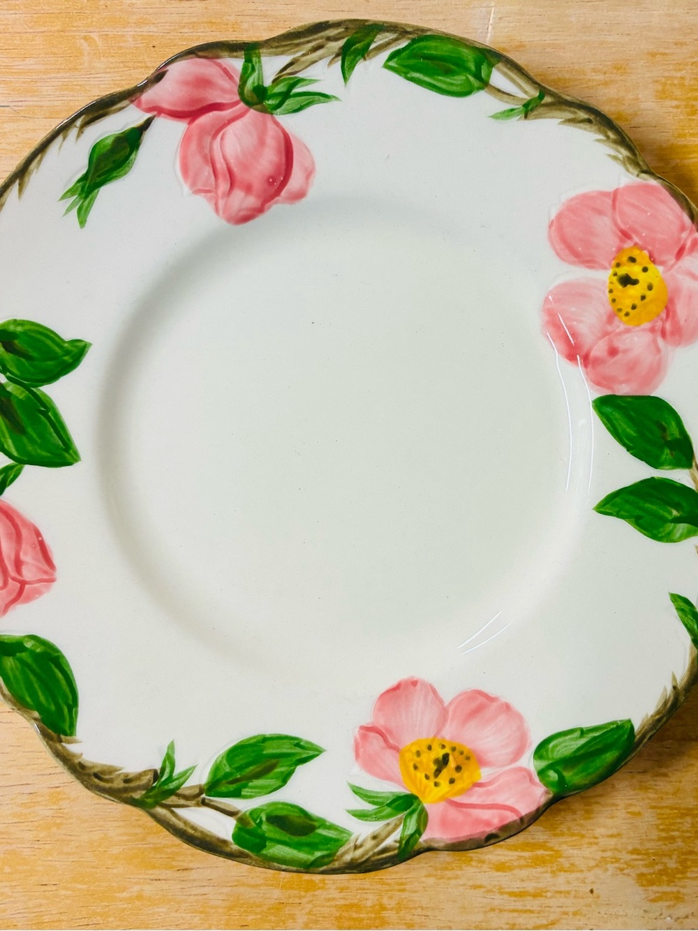 (1) Franciscan Desert Rose 6 1/4" Bread and Butter Plate California Vintage.